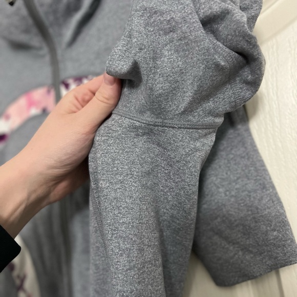 Lululemon In Stride Jacket Heathered Fossil /Blurred Blossoms White Size 6 - Picture 14 of 14